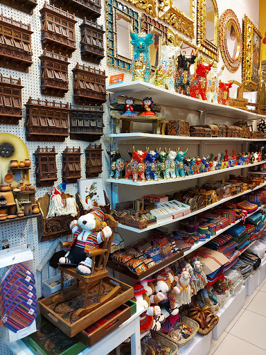 Mítikas Artesanías - Tienda de artesanía peruana, regalos, souvenirs y artículos de decoración