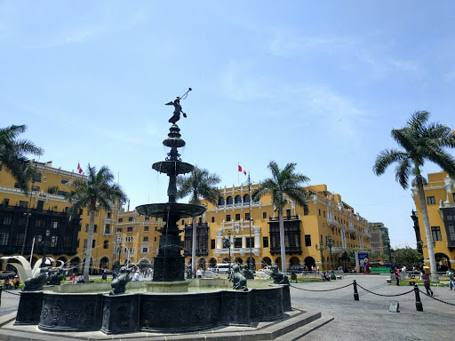 Lucuma, Free Walking Tour Lima